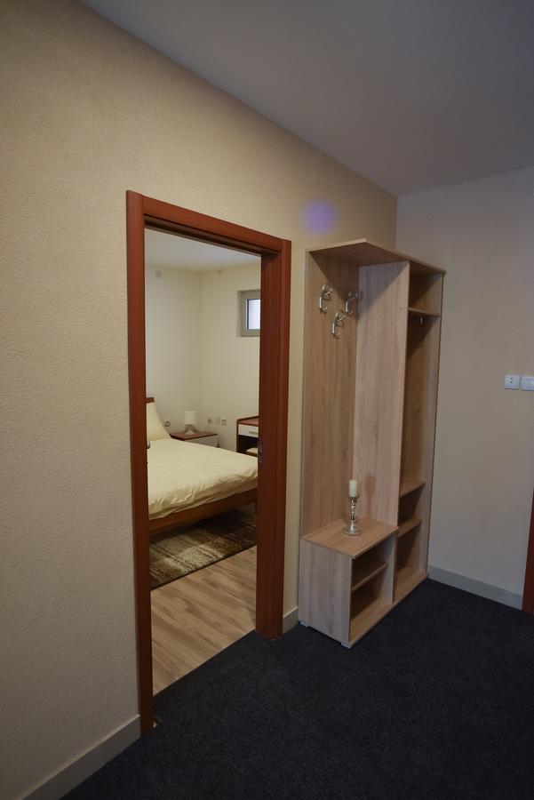 City Center Apartments Pirot Exterior foto